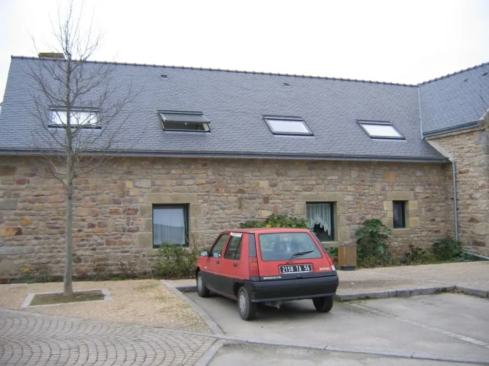 Batiment pierre en long