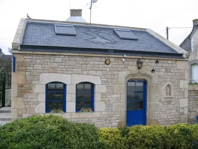 Maison neuve pierre
